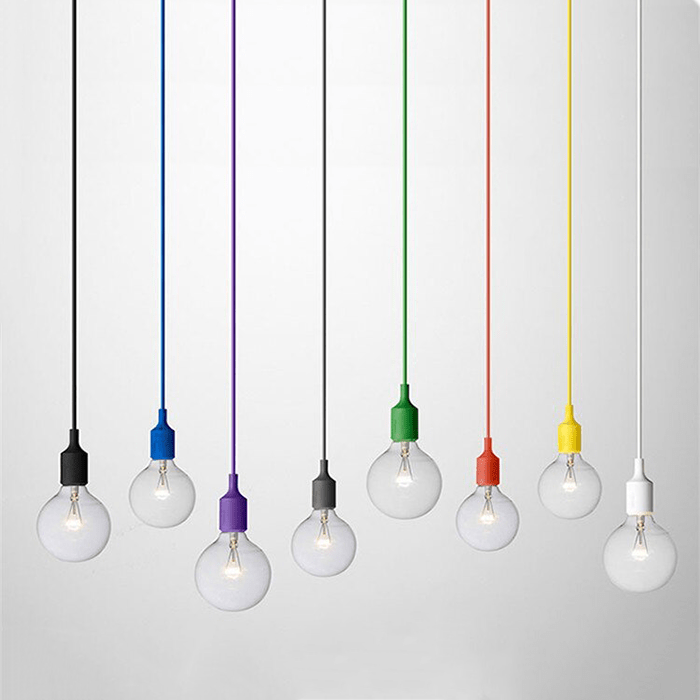 Suspensions design luminaires decovision avec ampoules apparentes et fils  couleur